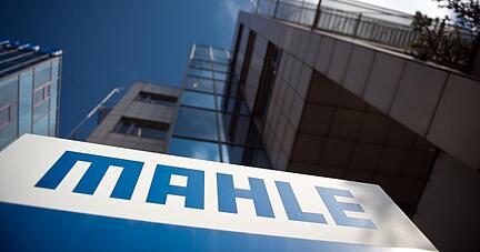 ARCHIV - Die Zentrale des Autozulieferers Mahle, aufgenommen am 30.04.2015 in Stuttgart (Baden-W&uuml;rttemberg). Foto: Daniel Naupold/dpa (zu dpa: &laquo;Bilanz Mahle&raquo; vom 22.04.2016) +++(c) dpa - Bildfunk+++ | Verwendung weltweit