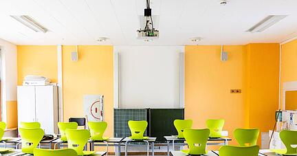 Anstatt ab Montag wieder in die Schulen zu kommen, bleiben die meisten Schüler daheim.
Foto: dpa Anstatt ab Montag wieder in die Schulen zu kommen, bleiben die meisten Schüler daheim.
Foto: dpa