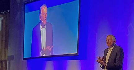 Vor rund 600 G&auml;sten im Carmen-W&uuml;rth-Forum erl&auml;uterte der Unternehmer Andreas Renschler am Mittwochabend, was alles schief l&auml;uft in Deutschland.
Foto: J&uuml;rgen Paul