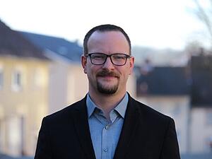 Maximilian Decker in seinem Wohnort Kirchardt