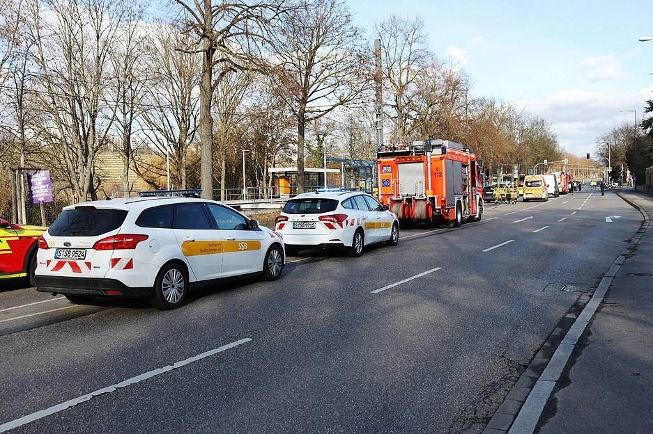 Der 13-jährige Tatverdächtige wurde dem Jugendamt übergeben. Der 13-jährige Tatverdächtige wurde dem Jugendamt übergeben.