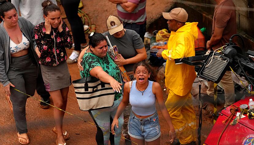 Viele Familien haben ihre Angeh&ouml;rigen verloren.
