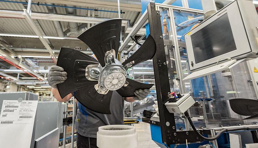 Hinter einer Vier-Tage-Woche k&ouml;nnen sich ganz verschiedene Arbeitszeitmodelle verstecken.