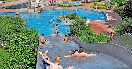 Freibadbesucher, hier in Güglingen, sind im Landkreis Heilbronn voraussichtlich ab Donnerstag von der Testpflicht befreit.
Foto: Archiv