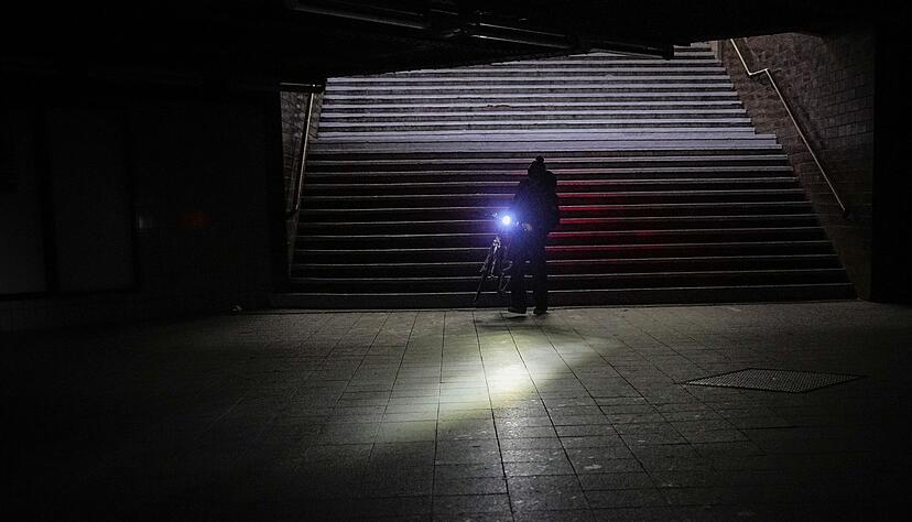 Tagelang hatten Menschen im Berliner Südwesten keinen Strom. (Archivbild) Tagelang hatten Menschen im Berliner Südwesten keinen Strom. (Archivbild)