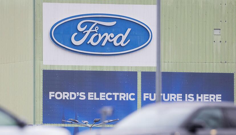 Insgesamt peilt Ford in Europa den Abbau von 4.000 Stellen an, 800 davon in Großbritannien und 300 in anderen EU-Staat.