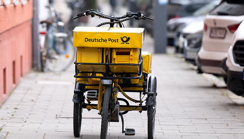 Verdi und die Deutsche Post haben sich auf einen neuen Tarifvertrag geeinigt. (Archivbild)