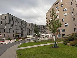Eindrücke aus dem neuen Stadtquartier Hochgelegen im Heilbronner Norden, in dem bereits Hunderte Menschen leben. Bis 2027 sollen hier rund 1000 Wohnungen entstehen.