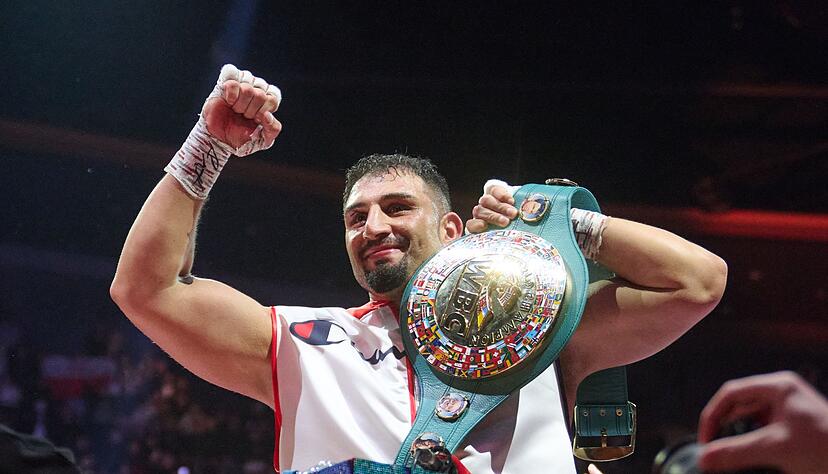 Der deutsche Schwergewichtsboxer Agit Kabayel hat seinen Interims-WM-Titel verteidigt.