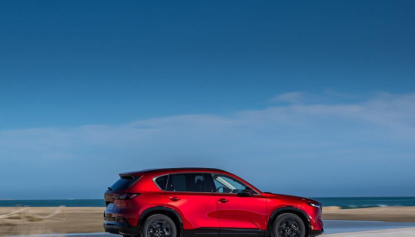 Long Vehicle? Nun, zumindest ist der neue Mazda CX-5 jetzt rund zw&ouml;lf Zentimeter bei L&auml;nge und Radstand gewachsen.