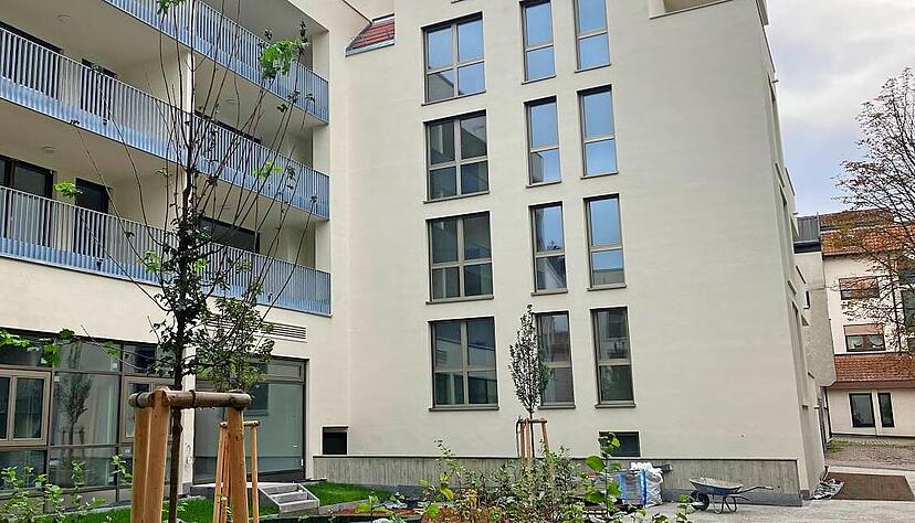 Die Sonnenarkaden in Neckarsulm sind bezugsfertig. Besonderes Ausstattungsmerkmal ist der begrünte Innenhof. Die Sonnenarkaden in Neckarsulm sind bezugsfertig. Besonderes Ausstattungsmerkmal ist der begrünte Innenhof.