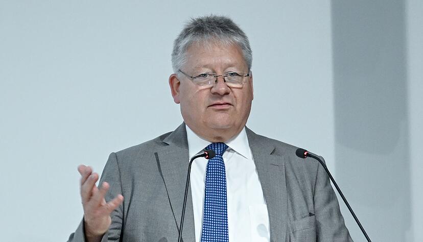 Der bisherige BND-Präsident Bruno Kahl wird neuer deutscher Vertreter beim Heiligen Stuhl in Rom.