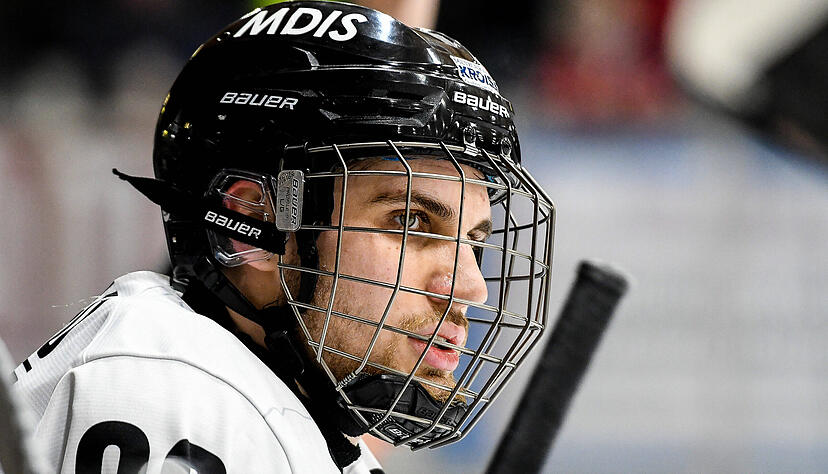 David Seidl hat sich an der zersplitternden Plexiglasscheibe in Heilbronn so schwer am Arm verletzt, dass er in dieser Saison nicht mehr zum Einsatz kommen wird.