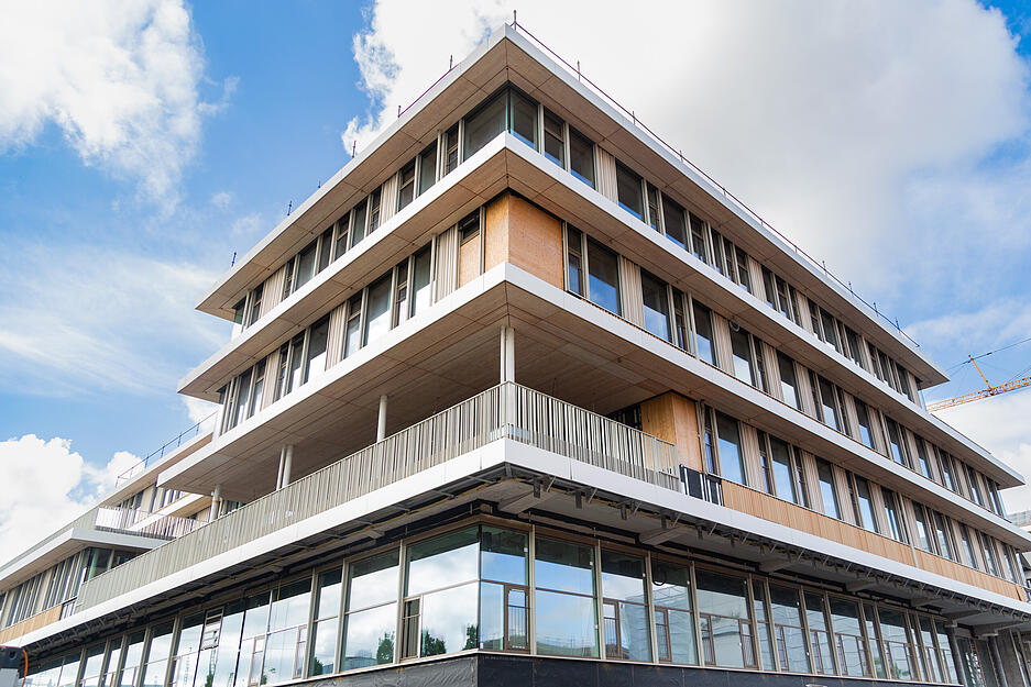 Baustellen-Besichtigung der Josef-Schwarz-Schule im Neckarbogen
