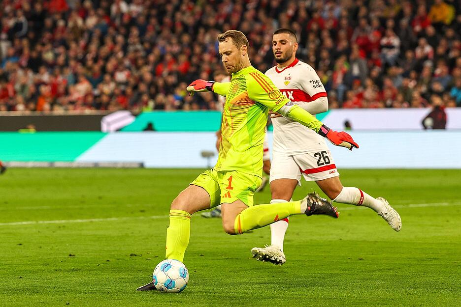 Auch war es das Duell von Manuel Neuer und seinem potenziellen Nachfolger Alexander Nübel beim VfB Stuttgart.