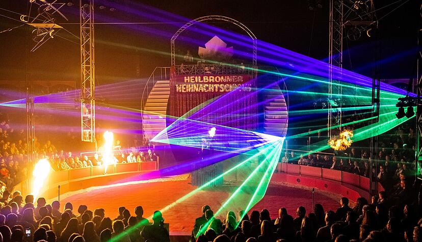Im vergangenen Jahr schauten sich rund 80.000 Besucher die Weihnachtszirkus-Vorstellungen auf der Theresienwiese an. Im vergangenen Jahr schauten sich rund 80.000 Besucher die Weihnachtszirkus-Vorstellungen auf der Theresienwiese an.