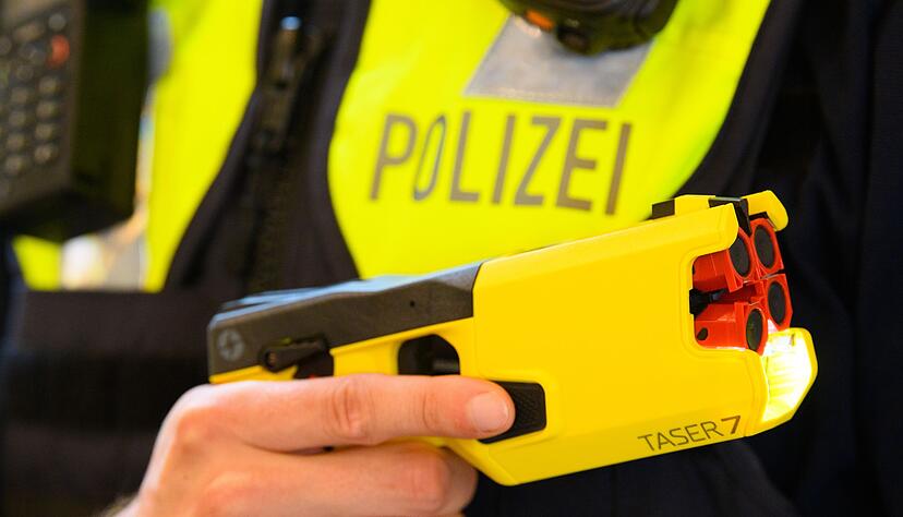 Für dynamische Einsatzlagen sei der Taser nicht geeignet, sagt das Innenministerium. Für dynamische Einsatzlagen sei der Taser nicht geeignet, sagt das Innenministerium.