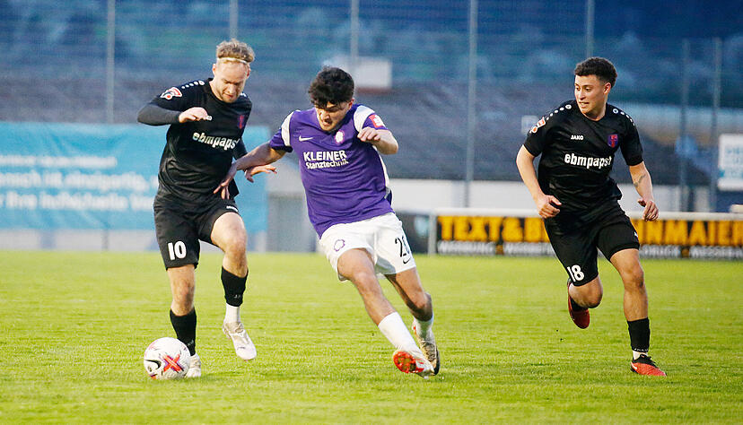 Noah Krieger (links) kehrt zum FSV Hollenbach zurück. Noah Krieger (links) kehrt zum FSV Hollenbach zurück.
