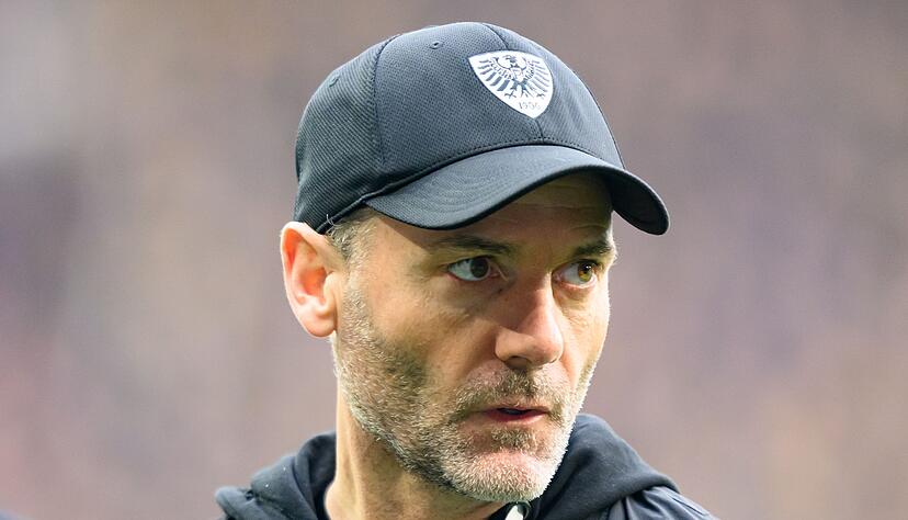 Alexander Ende ist nicht mehr Trainer von Preußen Münster. Alexander Ende ist nicht mehr Trainer von Preußen Münster.