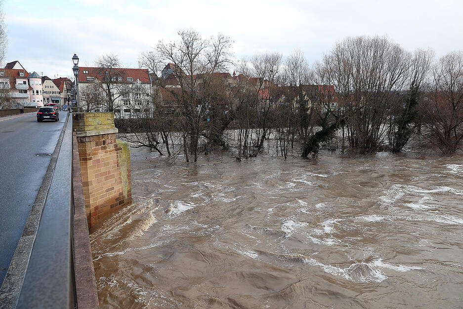 Der Neckar bei Lauffen.