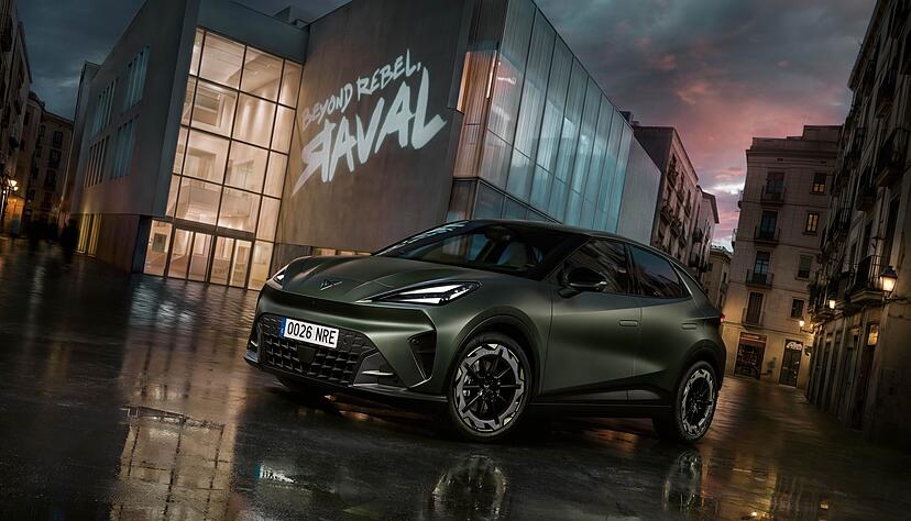 Sieht flott aus, ist klein, f&auml;hrt elektrisch: Der Cupra Raval.