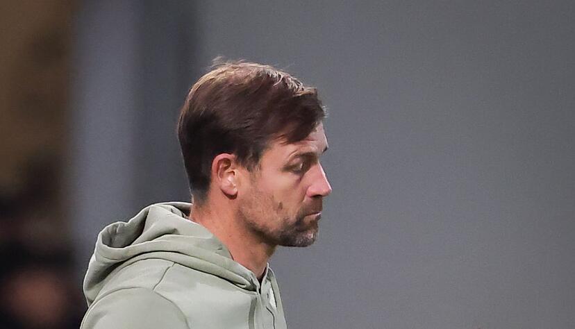 Nichts klappt: Fürths Trainer Thomas Kleine hadert. Nichts klappt: Fürths Trainer Thomas Kleine hadert.