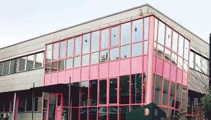 Die Firma Behringer mit Sitz in Kirchardt ist international aktiv und verkauft unter anderem Industries&auml;gen.Foto: Adrian Hoffmann