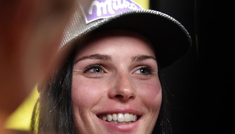 Skirennl&auml;uferin Anna Veith will ihre Karriere auch nach der dritten Operation am Knie fortsetzen.