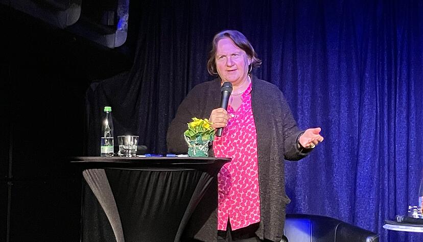 Kultusministerin Theresa Schopper beim Grünen-Wahlkampf in Heilbronn. Kultusministerin Theresa Schopper beim Grünen-Wahlkampf in Heilbronn.