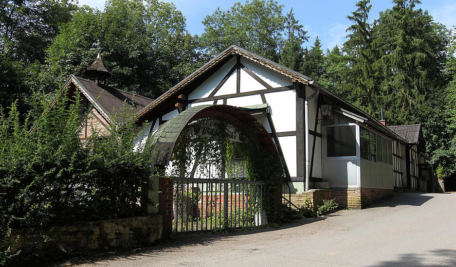 Der Biergarten und das Gasthaus der Heilbronner Waldschänke sind verwaist. Aufnahme aus dem Jahr 2013. Der Biergarten und das Gasthaus der Heilbronner Waldschänke sind verwaist. Aufnahme aus dem Jahr 2013.