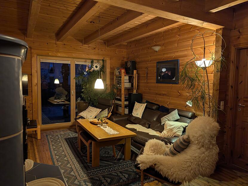 F&uuml;nf Schlafzimmer, zwei B&auml;der, ein B&uuml;ro, ein Wohnzimmer und eine K&uuml;che &ndash; all das nennen Birgit Wacker und Christoph Sch&auml;fer auf 180 Quadratmetern ihr Eigenheim.