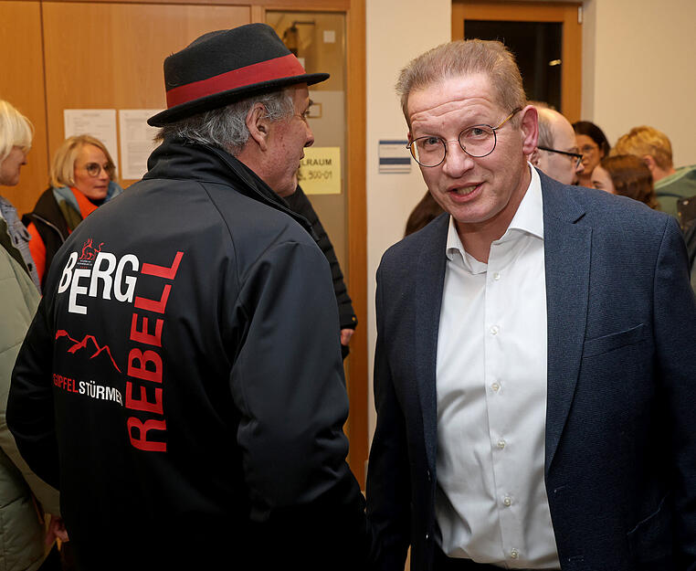 Eberhard Birk tritt damit in die Fu&szlig;stapfen seines Vaters. Sein Vater Ernst stand von 1966 bis 1992 an der Stadtspitze.