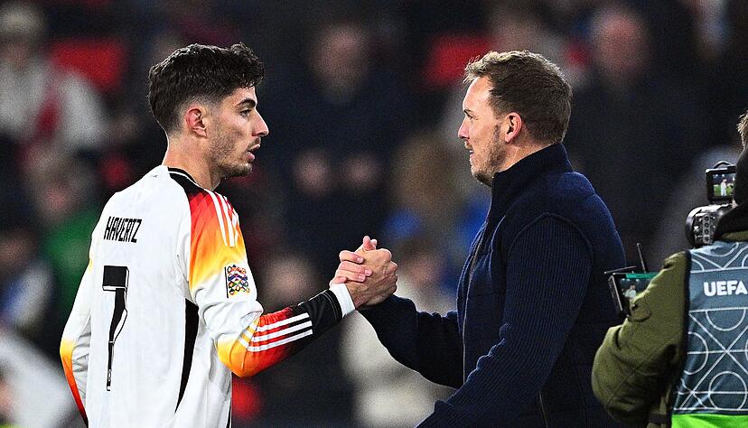 Kai Havertz (l.) ist eine WM-Hoffnung f&uuml;r Bundestrainer Nagelsmann. (Archivbild)