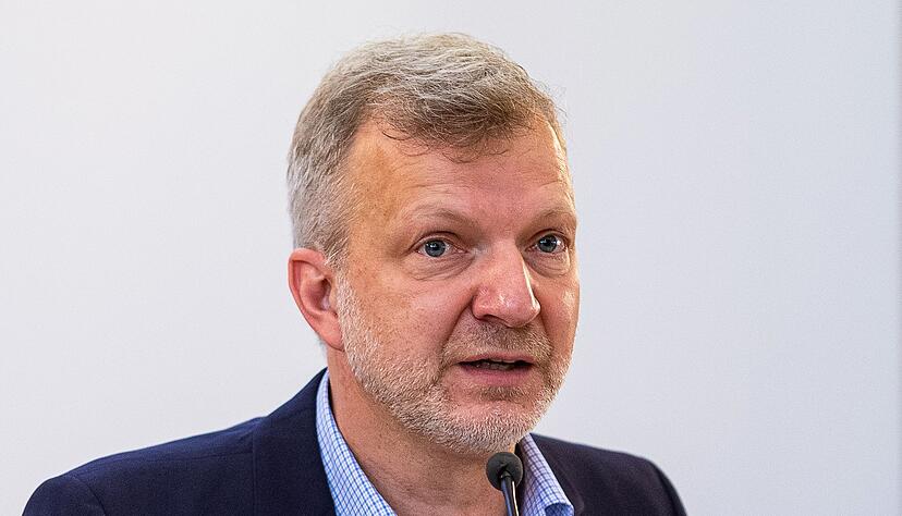 Der Historiker Thomas Gro&szlig;b&ouml;lting wurde bei dem schweren ICE-Unfall in Hamburg t&ouml;dlich verletzt.