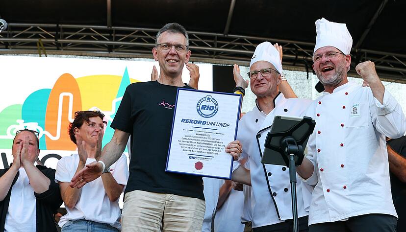 Nach der Aktion gab es eine Urkunde für den Rekord.