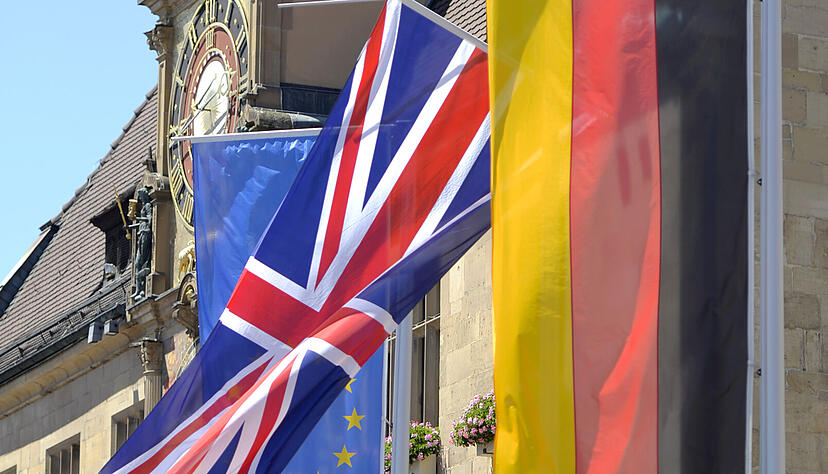 Am Heilbronner Marktplatz weht hier neben der deutschen und der europäischen auch die Flagge des Vereinigten Königreichs. Foto: Archiv/Berger Am Heilbronner Marktplatz weht hier neben der deutschen und der europäischen auch die Flagge des Vereinigten Königreichs. Foto: Archiv/Berger