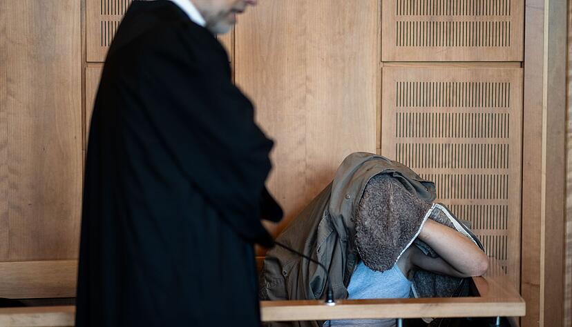 Aus Unzufriedenheit Feuer gelegt: Brandstifter verurteilt.