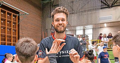 In der Hinrunde schmerzlich vermisst, in der R&uuml;ckrunde wieder bei den Fans beliebter Punktegarant: Kapit&auml;n Simon Schmitz.