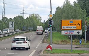 Ab der Kreuzung Neckartalstra&szlig;e/Wimpfener Stra&szlig;e wird die Neckartalstra&szlig;e bis zur Neckargartacher Br&uuml;cke vierspurig ausgebaut. Das soll im dritten Quartal 2021 passieren. Das Land investiert daf&uuml;r rund 7,4 Millionen Euro.
Foto: Andreas Veigel