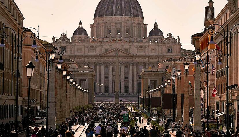 Nach dem Tod von Papst Franziskus w&auml;hlen die Kardin&auml;le ab Mai ein neues Oberhaupt der katholischen Kirche. Zum Konklave in Rom kommen &uuml;ber 180 M&auml;nner zusammen. Geht es nach Eberhard von Gemmingen, darf die Wahl dauern.