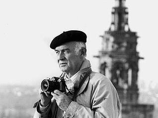 Zusammengestellt von Archiv und Dokumentation der Heilbronner Stimme 

Seit 1950 begleitet Hermann Eisenmenger das regionale Zeitgeschehen als erster Pressefotograf der Heilbronner Stimme. Mit diesem Auszug aus seinem fotografischen Nachlass zeigen wir bemerkenswerte Bildmotive der letzten 40 Jahre.