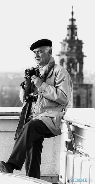 Zusammengestellt von Archiv und Dokumentation der Heilbronner Stimme 

Seit 1950 begleitet Hermann Eisenmenger das regionale Zeitgeschehen als erster Pressefotograf der Heilbronner Stimme. Mit diesem Auszug aus seinem fotografischen Nachlass zeigen wir bemerkenswerte Bildmotive der letzten 40 Jahre.