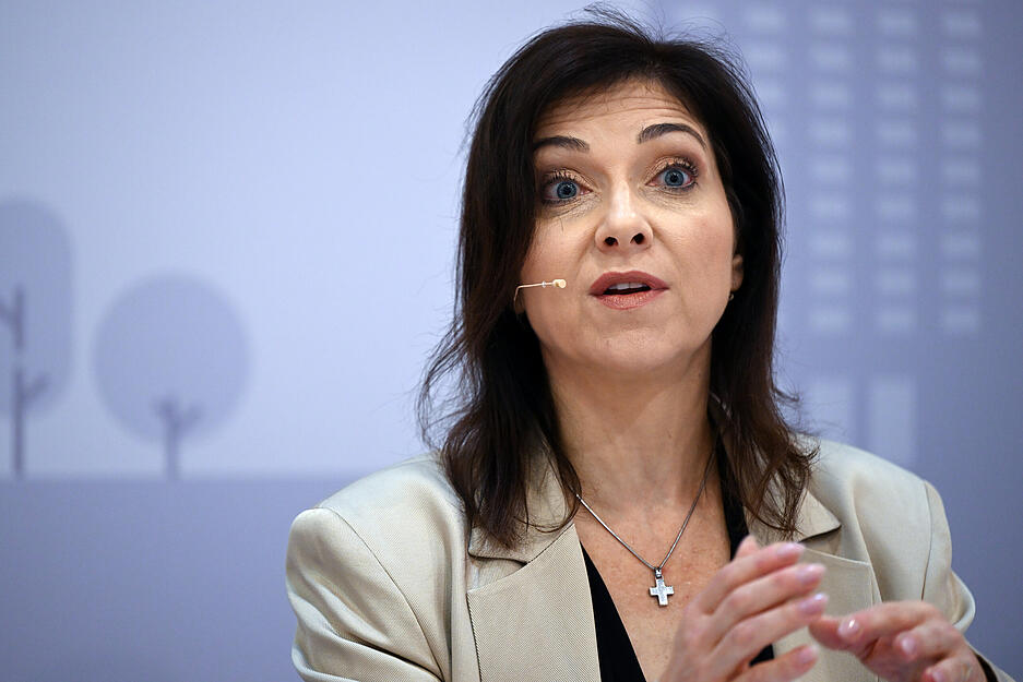 Wirtschaftsministerin soll die Energiemanagerin und frühere CDU-Bundestagsabgeordnete Katherina Reiche werden - als erste Chefin des Ressorts, die aus Ostdeutschland stammt.