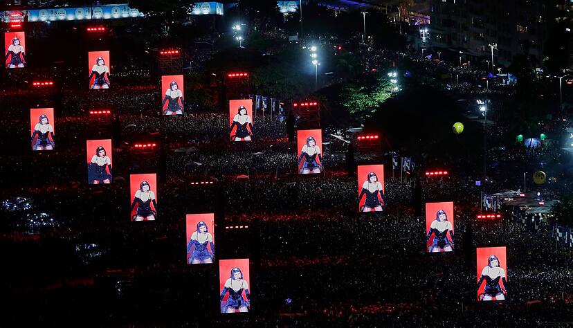 Etwa 2,5 Millionen Menschen waren laut Guinness-Buch bei Gagas Show anwesend. (Archivbild) Etwa 2,5 Millionen Menschen waren laut Guinness-Buch bei Gagas Show anwesend. (Archivbild)