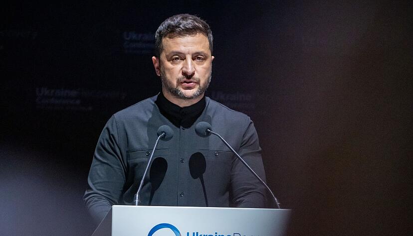 Der ukrainische Pr&auml;sident Wolodymyr Selenskyj wirbt in Rom f&uuml;r eine &laquo;Koalition zum Wiederaufbau&raquo;.