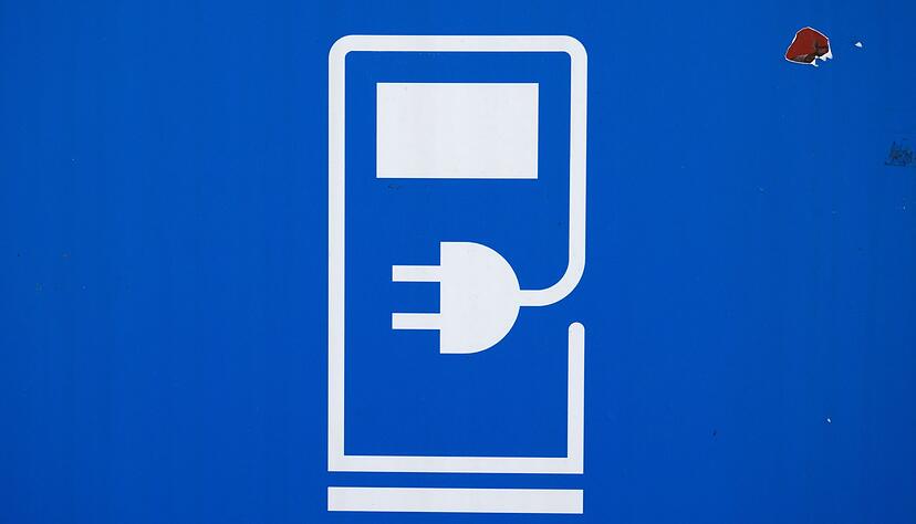 Daimler Buses will k&uuml;nftig Lades&auml;ulen f&uuml;r E-Busse aufbauen. (Symbolbild)