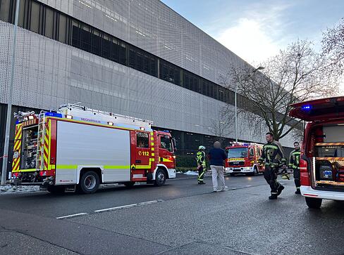 Dichter Rauch war entstanden. Die Feuerwehr konnte den Rauch l&ouml;schen.