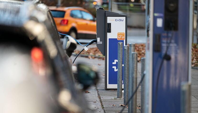 In jedem Ladetarif senkt EnBW die Preise - aber in unterschiedlichem Umfang. (Archivbild) In jedem Ladetarif senkt EnBW die Preise - aber in unterschiedlichem Umfang. (Archivbild)