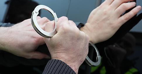 In Mosbach wurde ein Randalierer festgenommen. (Symbolbild)