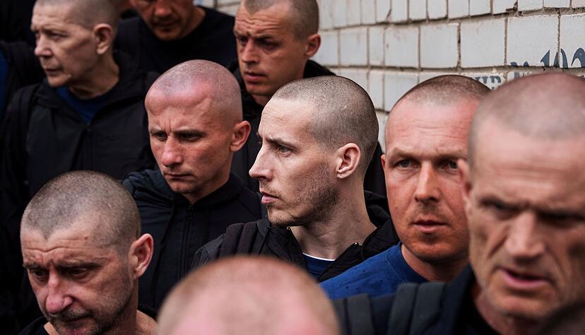 Die Ukraine und Russland haben den größten Gefangenenaustausch seit Kriegsbeginn abgeschlossen. (Archivbild) Die Ukraine und Russland haben den größten Gefangenenaustausch seit Kriegsbeginn abgeschlossen. (Archivbild)